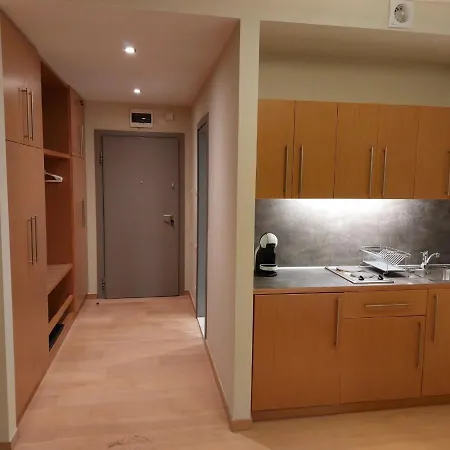 E205 Euphoria 度假村